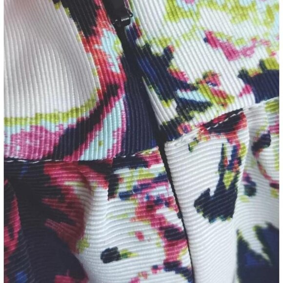 EXPRESS Ruffle ballon Mini Skirt floral Size 2 - Picture 8 of 8